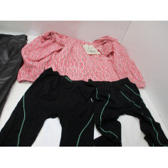 64 Vetements femme neuf