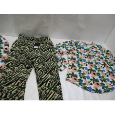 64 Vetements femme neuf