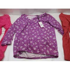 64 Vetements femme neuf