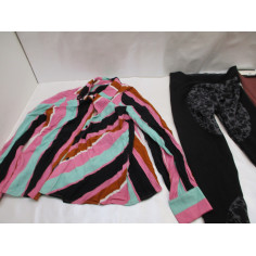 64 Vetements femme neuf