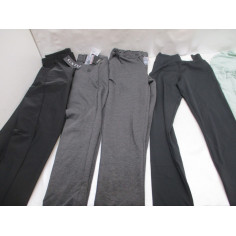 100 Vetements femme neuf