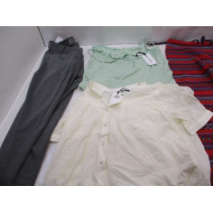 100 Vetements femme neuf