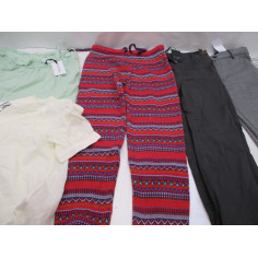 100 Vetements femme neuf