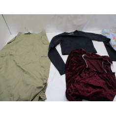 100 Vetements femme neuf