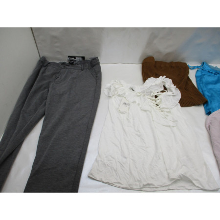 53 Vetements femme neuf