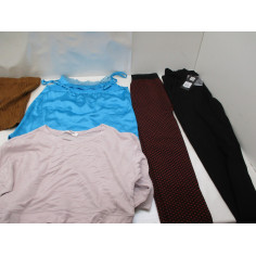 53 Vetements femme neuf