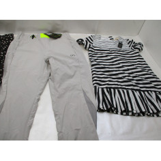 75 Vetements femme neuf