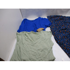 64 vetements femme neuf