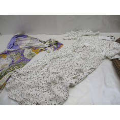 64 vetements femme neuf