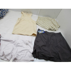 64 Vetements femme neuf