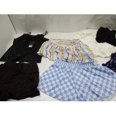 64 Vetements femme neuf