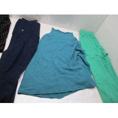 100 Vetements femme neuf