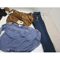 71 Vetements femme neuf