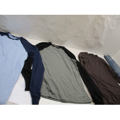 44 Vetements homme neuf