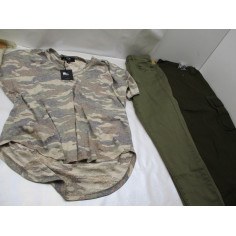 41 Vetements homme neuf