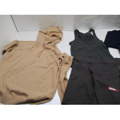 37 Vetements homme neuf