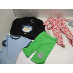 83 Vetements enfants