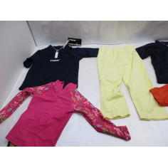 78 Vetements enfant neuf