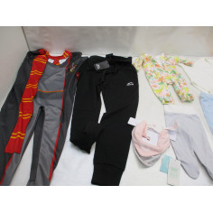 78 Vetements enfant neuf