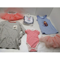 78 Vetements enfant neuf