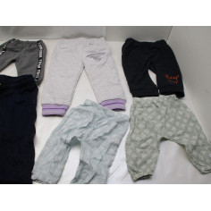 78 Vetements enfant neuf