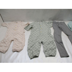 50 Vetements enfant neuf