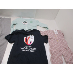 50 Vetements enfant neuf