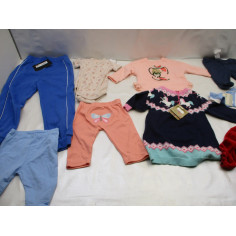 50 Vetements enfant neuf