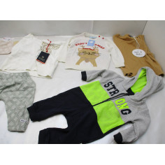 50 Vetements enfant neuf