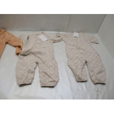 50 Vetements enfant neuf