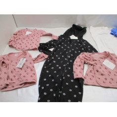 50 Vetements enfant neuf