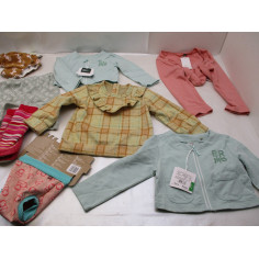 50 Vetements enfant neuf