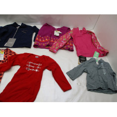 86 Vetements enfant neuf