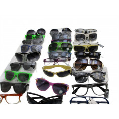 37 Paires de lunettes