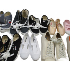 25 Paires de chaussures
