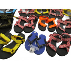 22 Paires de chaussures