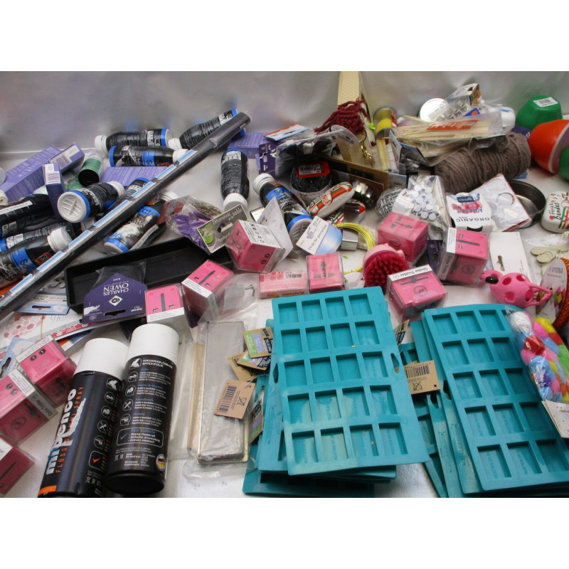 Carton De 100 Articles De Bazar Pour Destockage - Idéal Pour Revendeurs