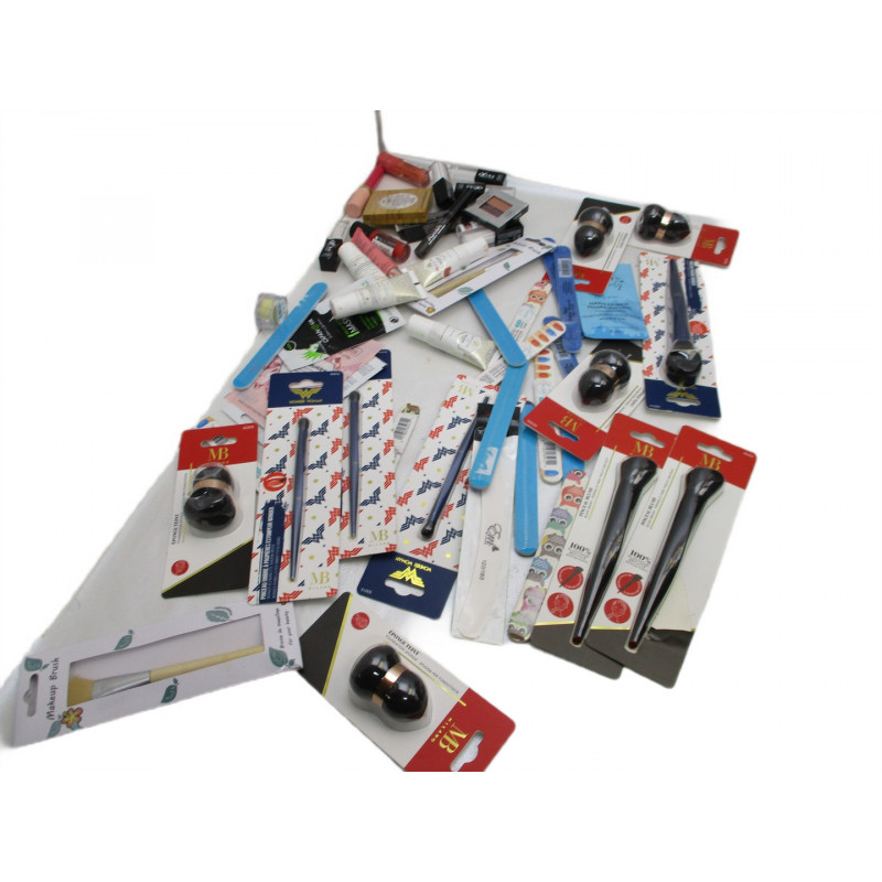 52 Cosmetiques a 0.15€