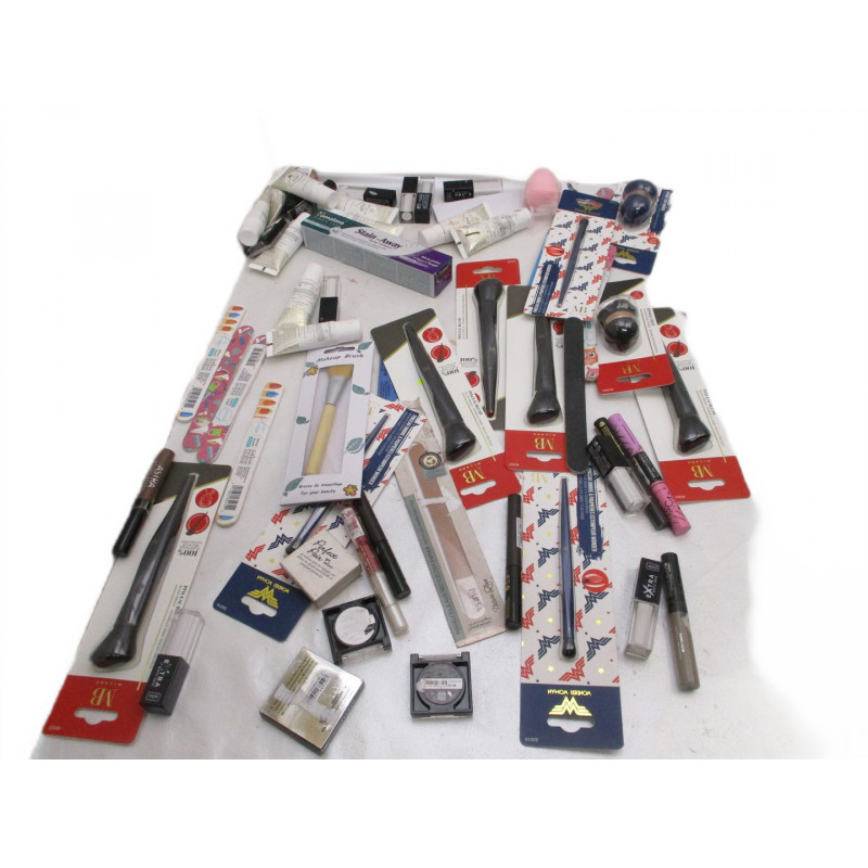 59 Cosmetiques a 0.15€