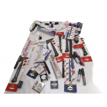 59 Cosmetiques a 0.15€