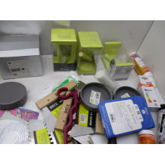 Palette 750 articles bazar