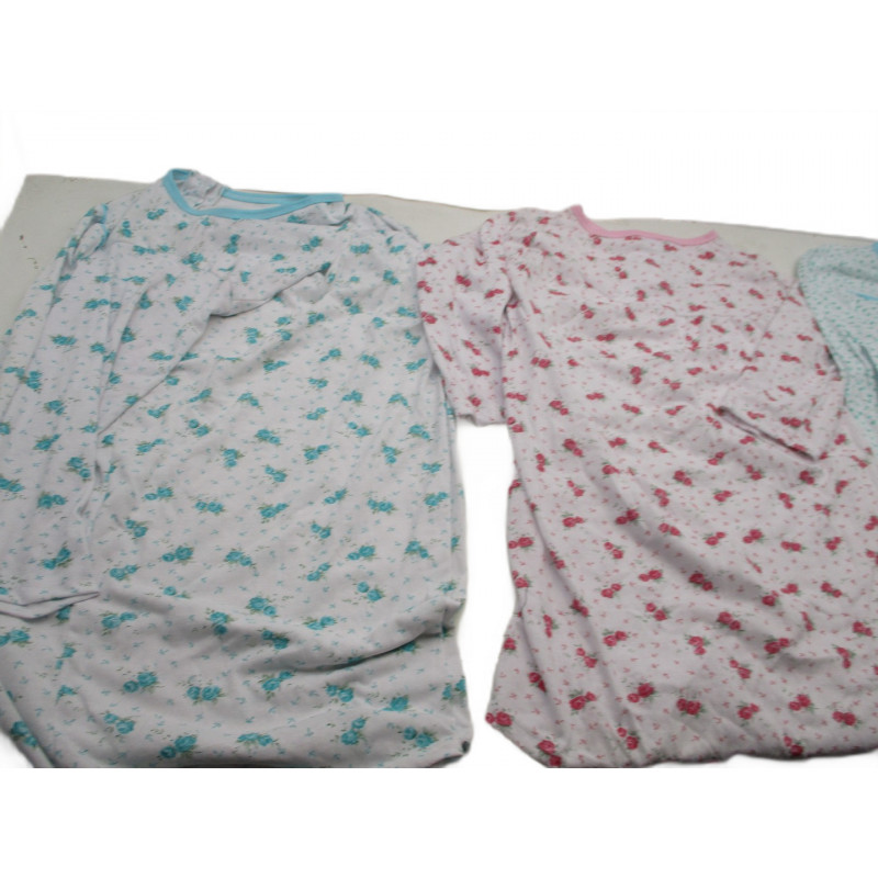 34 Pyjamas Chemises de nuit a 0.80€