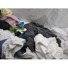 34 Tissus neufs deballes