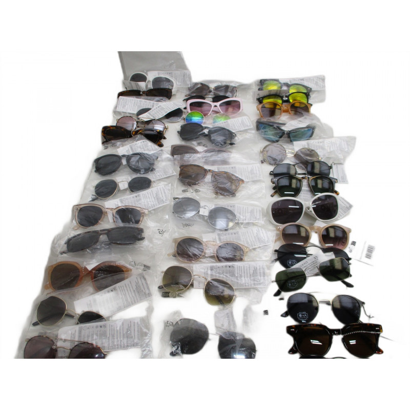 40 Paires de lunettes soleil