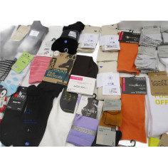 93 paires de chaussettes a 0.20€