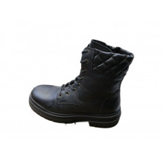 20 Paires de chaussures avec boites a 5€