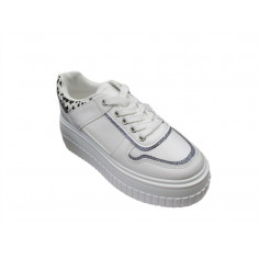 20 Paires de chaussures avec boites a 5€