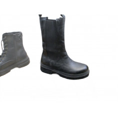 20 Paires de chaussures avec boites a 5€