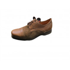 20 Paires de chaussures avec boites a 5€