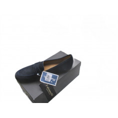 20 Paires de chaussures avec boites a 5€